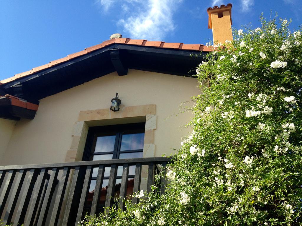 Apartamentos Santillana Del Mar Eksteriør bilde