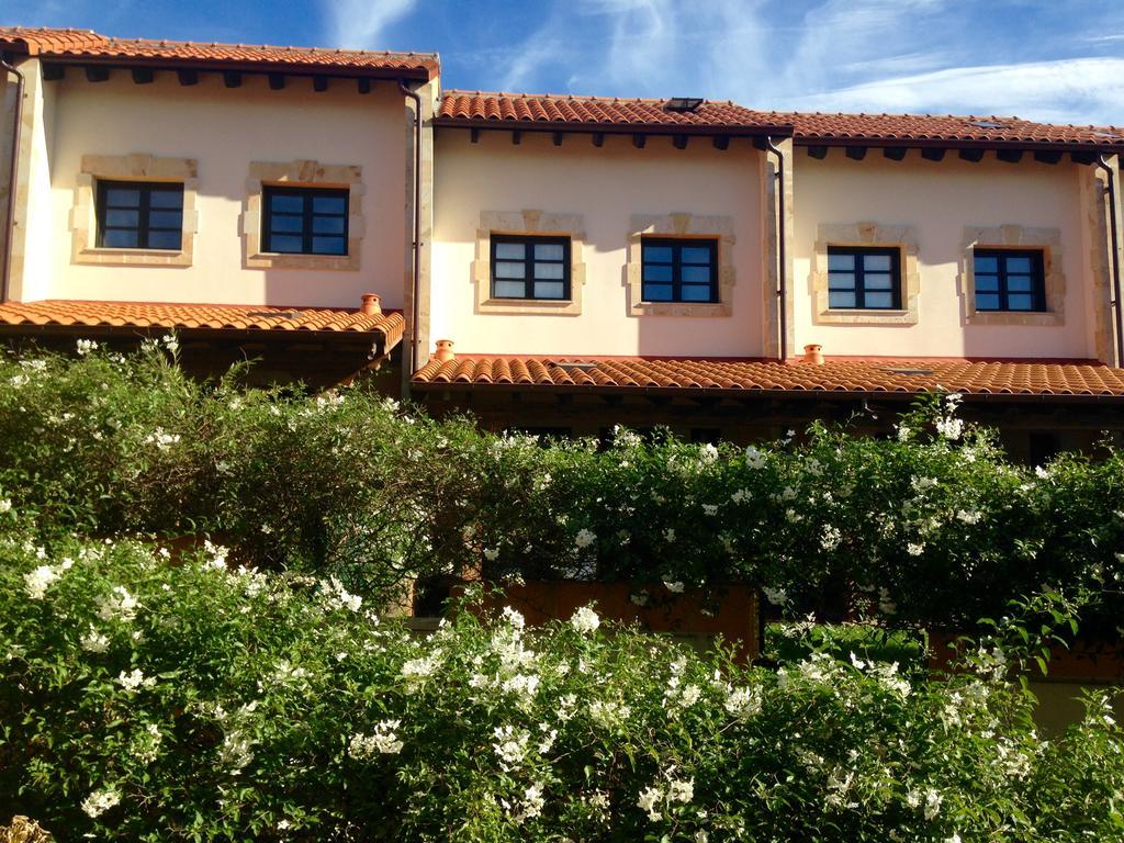 Apartamentos Santillana Del Mar Eksteriør bilde